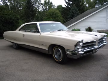 Pontiac Bonneville с кузовом хардтоп, 1965 год