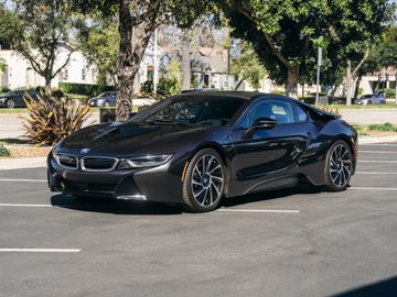 BMW i8, 2015