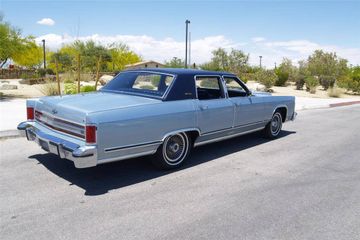 LINCOLN CONTINENTAL 4 DOOR SEDAN, 1979