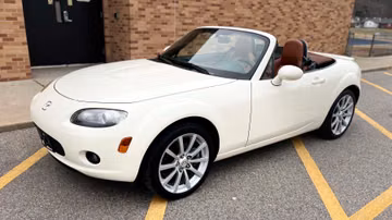 Mazda MX-5 Miata Grand Touring Convertible, 2006