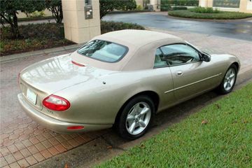 JAGUAR XK8 CONVERTIBLE, 1998