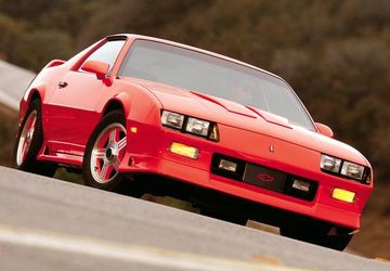 Chevrolet Camaro Z28 (Mk III 233 PS) specs
