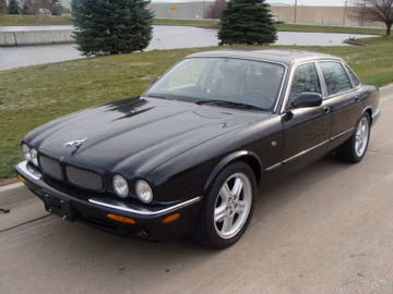 Jaguar XJR, 1998