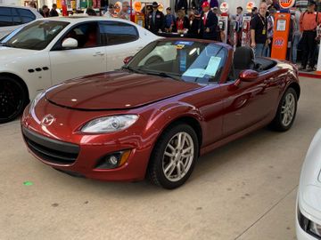 Mazda MX-5 Miata Convertible, 2012