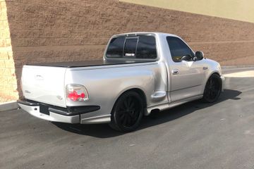 FORD F-150 LIGHTNING PICKUP, 2000