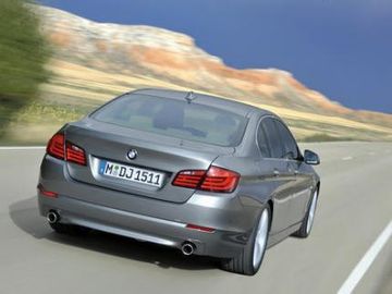 BMW 530d (F10) specs