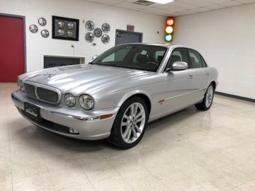 Jaguar XJR, 2004