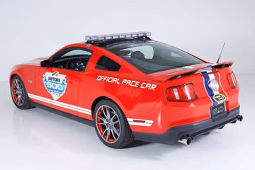 FORD MUSTANG GT GLASS-ROOF COUPE, 2011