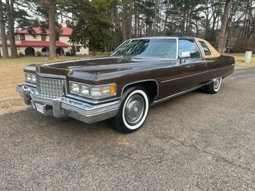 Cadillac Coupe Deville, 1976