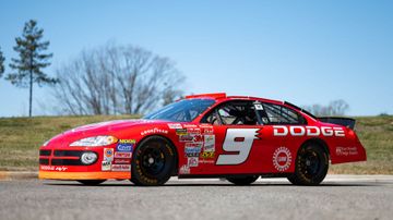 Dodge Intrepid NASCAR, 2001