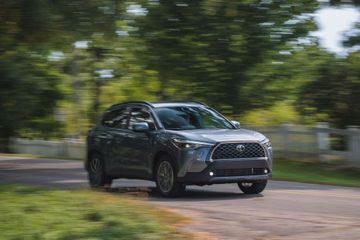 Toyota Corolla Cross XLE AWD specs
