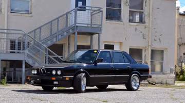 BMW M5 Sedan, 1988