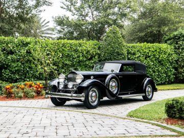 Packard 904 Individual Custom Eight Convertible Victoria by Dietrich, 1932