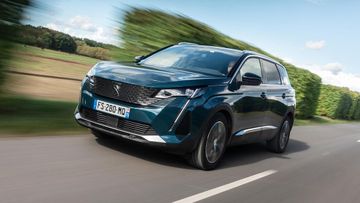 Peugeot 5008 PureTech 130 (Mk II) specs