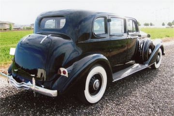 PIERCE-ARROW CLOSED CAB LIMOUSINE, 1937