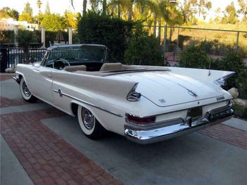 CHRYSLER 300G CONVERTIBLE, 1961