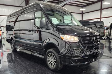 MERCEDES-BENZ SPRINTER 2500 CUSTOM EXECUTIVE COACH, 2022