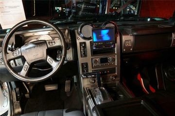 HUMMER H2 CUSTOM CONVERTIBLE, 2003