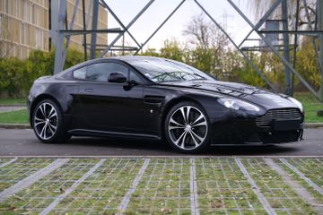 Aston Martin V12 Vantage 'Carbon Black Edition', 2011