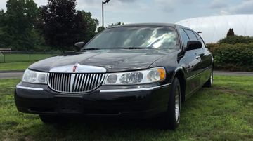 Lincoln Town Car Limousine, 2001