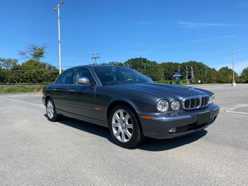 273 - Jaguar XJ8 Sedan, 2004