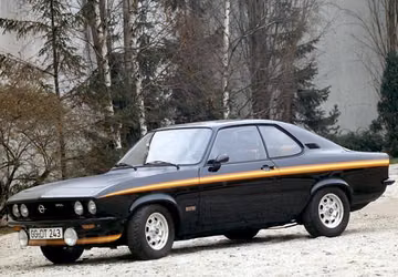 Opel Manta GT/E (B) specs