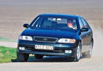 Lexus GS 300 (Mk I) specs