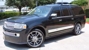 Lincoln Navigator Limousine, 2010