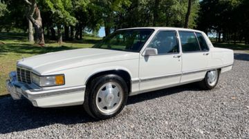 Cadillac Fleetwood Sedan, 1991