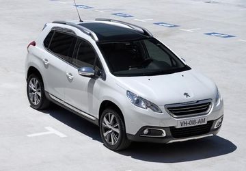 Peugeot 2008 VTi 120 specs