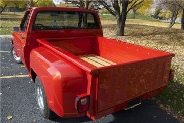 CHEVROLET C-10 CUSTOM PICKUP, 1986