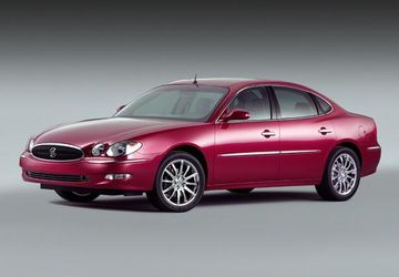 Buick Lacrosse CXS (Mk I) specs