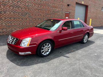 Cadillac DTS Luxury Collection, 2011