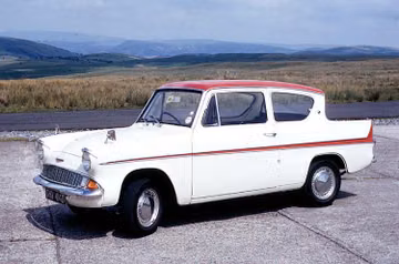 Ford Anglia Super (105E) specs