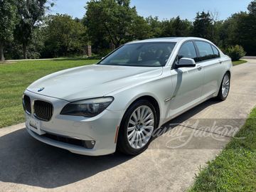 BMW 750Li, 2010