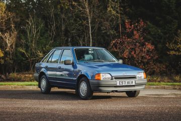 Ford Escort 1.6GL - 5,878 miles from new, 1988