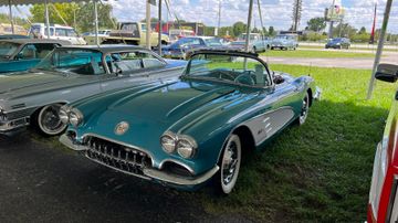 Chevrolet Corvette Convertible, 1960