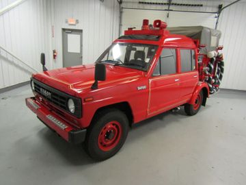 شاحنة إطفاء Nissan Safari موديل 1986