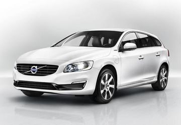 Volvo V60 D6 Plug-In-Hybrid specs