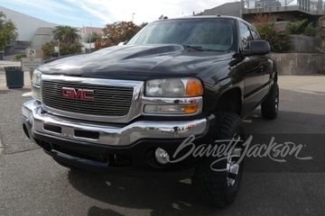 GMC SIERRA 1500 CUSTOM PICKUP, 2005