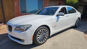 BMW 750Li Sedan, 2011