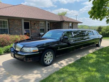 Lincoln Town Car Limousine, 2004