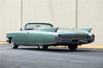 CADILLAC ELDORADO BIARRITZ CONVERTIBLE, 1960