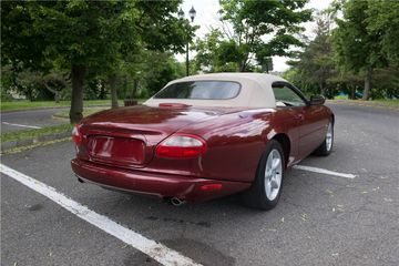 JAGUAR XK8 CONVERTIBLE, 1997