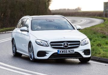 Mercedes-Benz E 400 T (S212 3.0) specs
