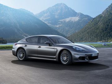Porsche Panamera 4S (Mk I facelift) specs