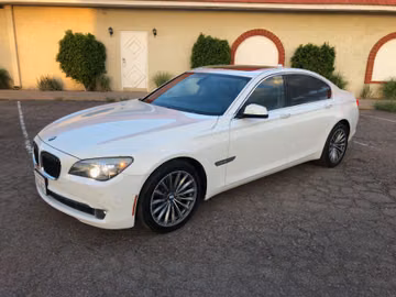 BMW 750i, 2011