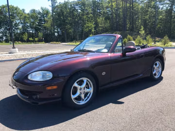 Mazda Miata Convertible, 2000