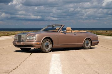Rolls-Royce Corniche VIN. SCAZK29E72CX02031, 2002