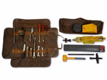 Ferrari 330/365 GTC Tool Kit and Jack